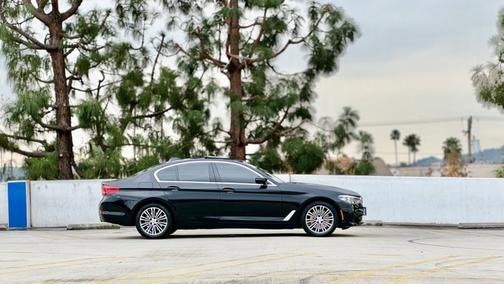 Black 2020 BMW 530e iPerformance