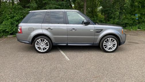 Gray 2011 Land Rover Range Rover Sport HSE