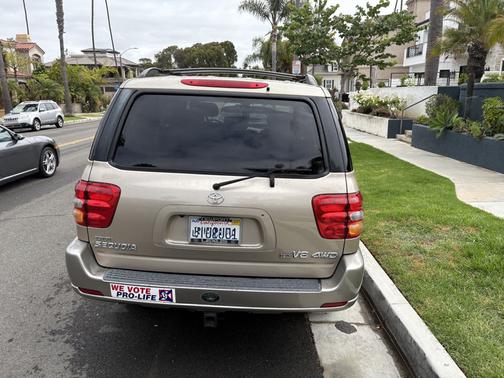 2001 Toyota Sequoia SR5