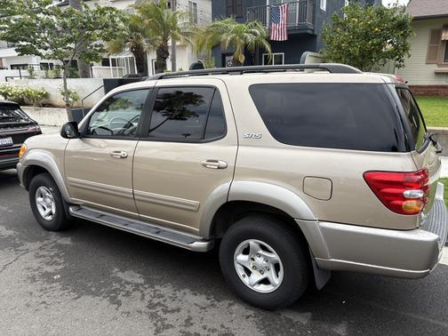 2001 Toyota Sequoia SR5