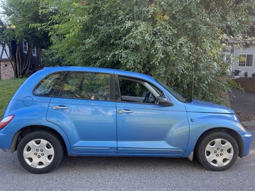 2008 Chrysler PT Cruiser Base