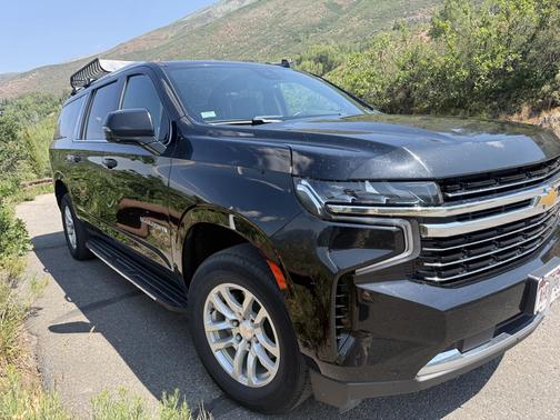 Black 2023 Chevrolet Suburban LT