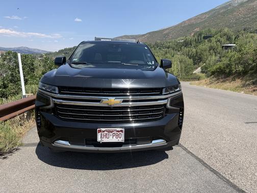 Black 2023 Chevrolet Suburban LT