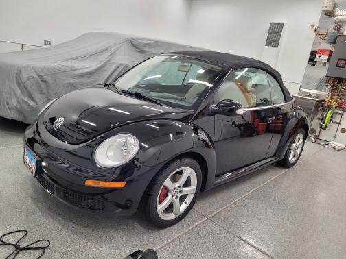 2008 Volkswagen New Beetle S