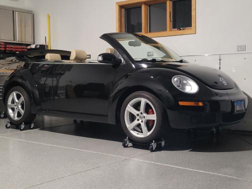 2008 Volkswagen New Beetle S