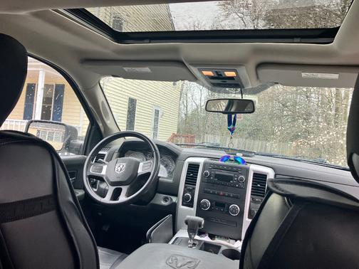 White 2009 Dodge Ram 1500 Sport