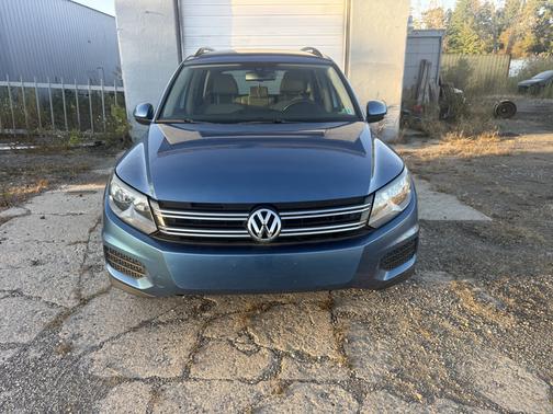 Blue 2017 Volkswagen Tiguan 2.0T S