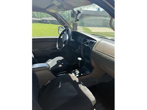 2000 Toyota 4Runner SR5
