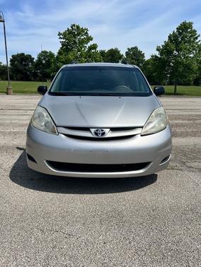 2008 Toyota Sienna LE