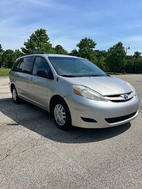 2008 Toyota Sienna LE
