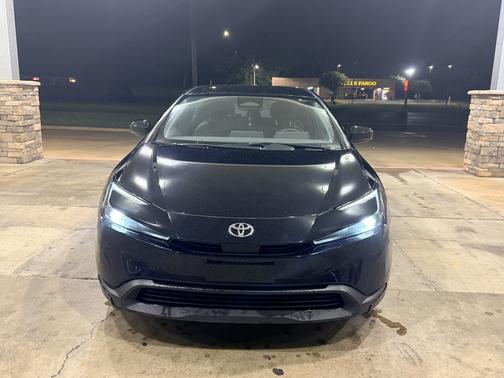 Black 2023 Toyota Prius LE