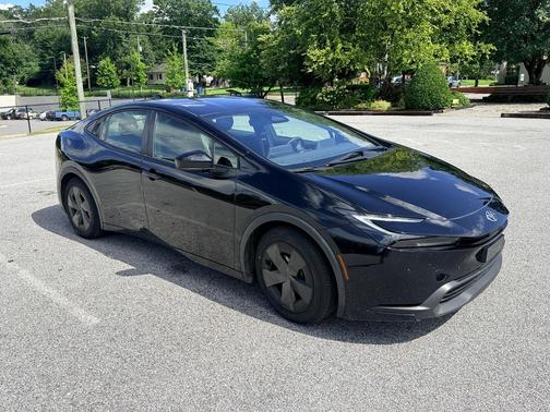 Black 2023 Toyota Prius LE