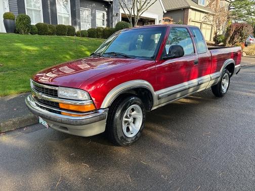 1998 Chevrolet S-10 LS Extended Cab
