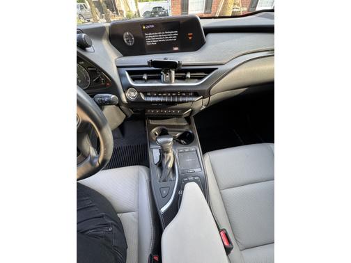 2021 Lexus UX 200 Base