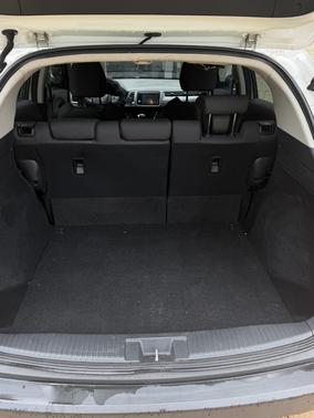 White 2022 Honda HR-V EX