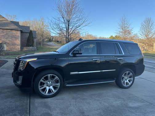 2016 Cadillac Escalade Luxury