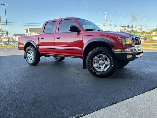 Red 2004 Toyota Tacoma Double Cab