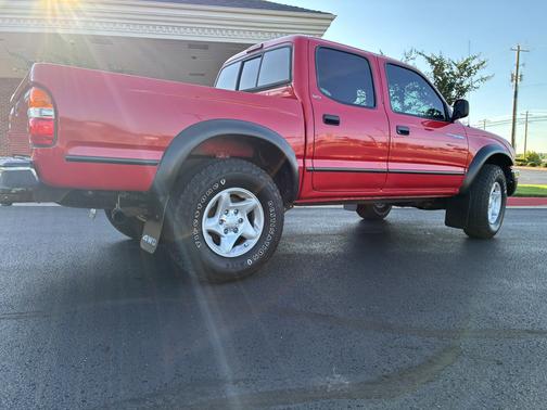 Red 2004 Toyota Tacoma Double Cab