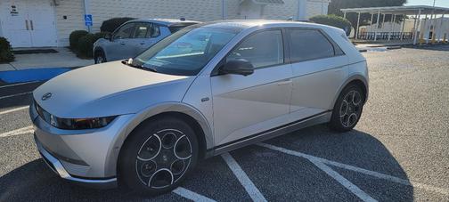 2024 Hyundai IONIQ 5 SEL