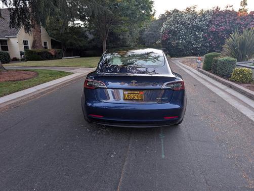 Blue 2022 Tesla Model 3 Long Range