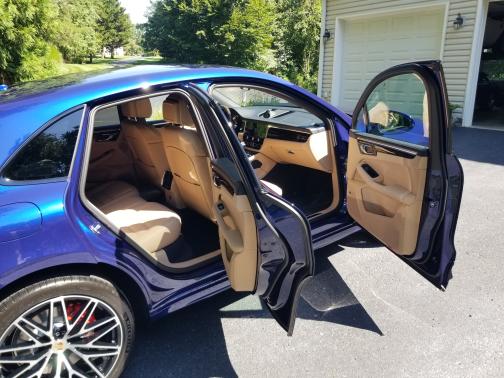 2024 Porsche Macan GTS