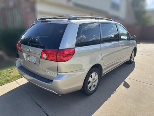 2008 Toyota Sienna LE