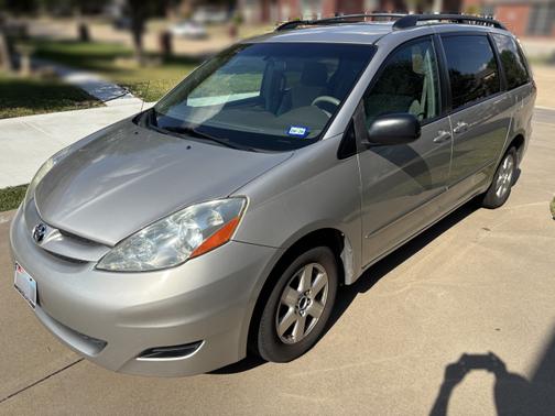 2008 Toyota Sienna LE