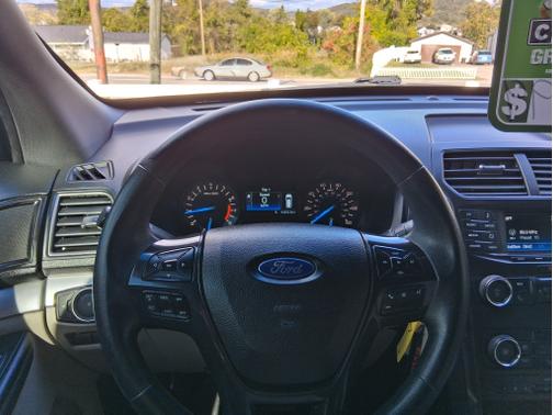 2018 Ford Explorer Base