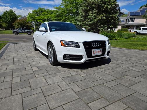 White 2009 Audi A5 3.2 quattro