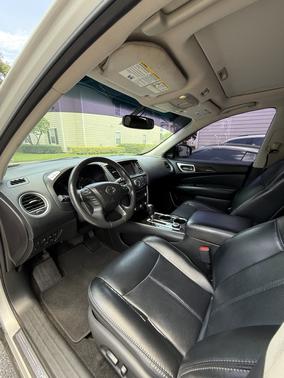 2015 Nissan Pathfinder Platinum