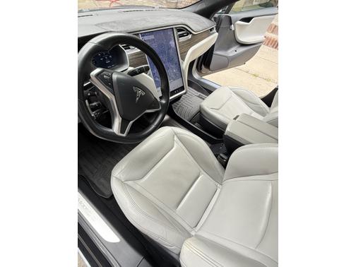 2015 Tesla Model S 70D