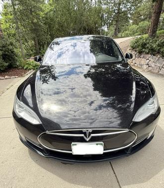 2015 Tesla Model S 70D