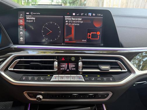 Gray 2021 BMW X7 xDrive40i