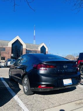 2020 Hyundai ELANTRA SEL