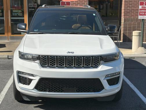 2022 Jeep Grand Cherokee Summit Reserve