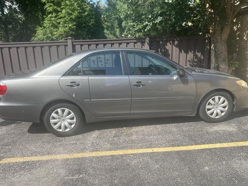 2006 Toyota Camry LE
