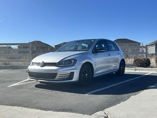 2016 Volkswagen Golf GTI 2.0T Autobahn w/Performance Package 4-Door