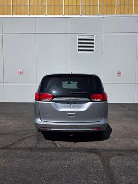 Silver 2017 Chrysler Pacifica Touring