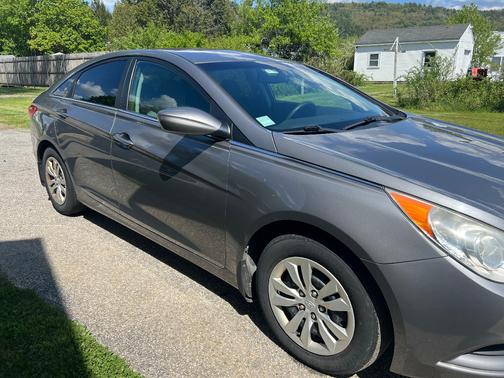 Gray 2013 Hyundai SONATA GLS