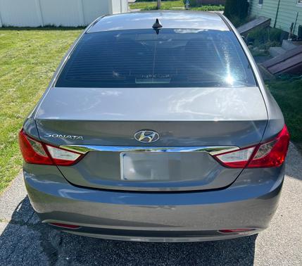 Gray 2013 Hyundai SONATA GLS