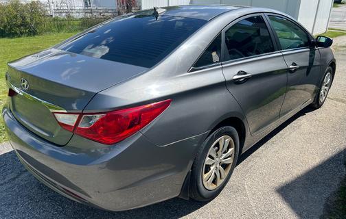 Gray 2013 Hyundai SONATA GLS
