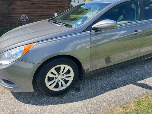 Gray 2013 Hyundai SONATA GLS