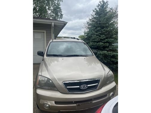 2005 Kia Sorento LX