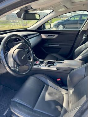 2017 Jaguar XF 35t Premium