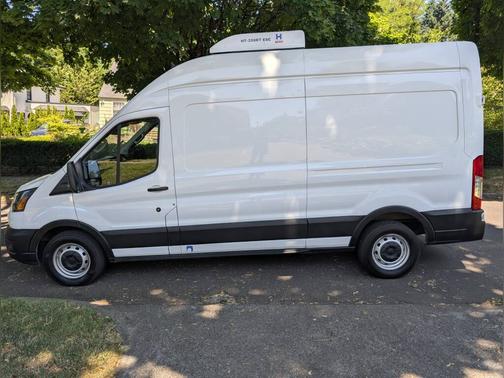 2022 Ford Transit-250 Base