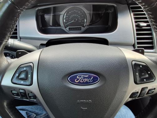 White 2015 Ford Taurus SHO