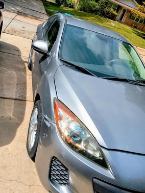 Silver 2013 Mazda Mazda3 i Sport