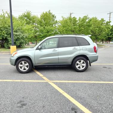 Green 2005 Toyota RAV4 Base