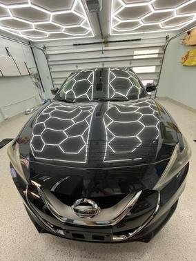 Black 2017 Nissan Maxima 3.5 Platinum