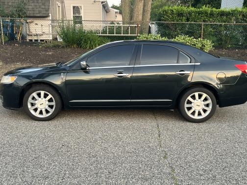 2010 Lincoln MKZ Base